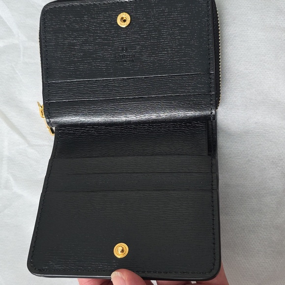 Gucci Script Black Bifold Wallet ** Comes With COA ** - Picture 8 of 11